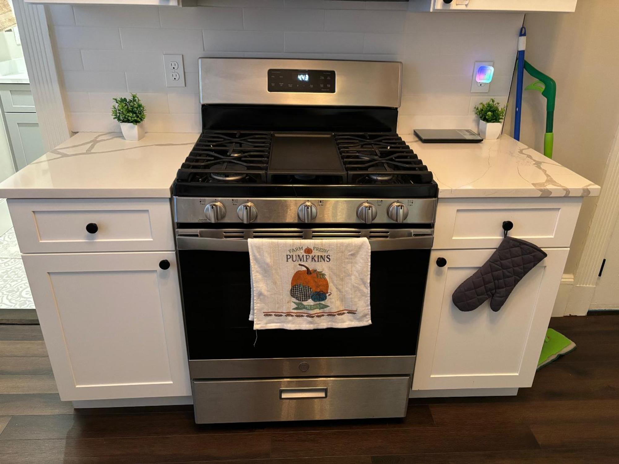 Homestay B&B In Boston - 3 Locations In Dorchester Eksteriør billede