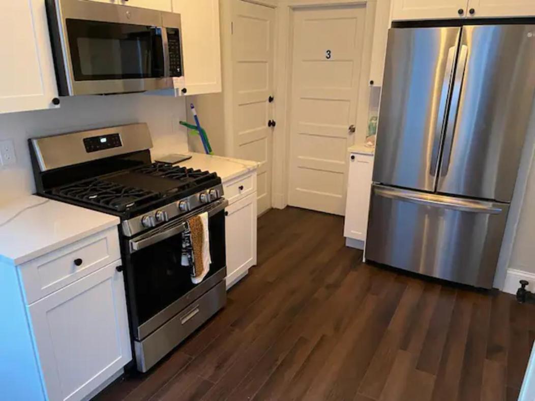 Homestay B&B In Boston - 3 Locations In Dorchester Eksteriør billede