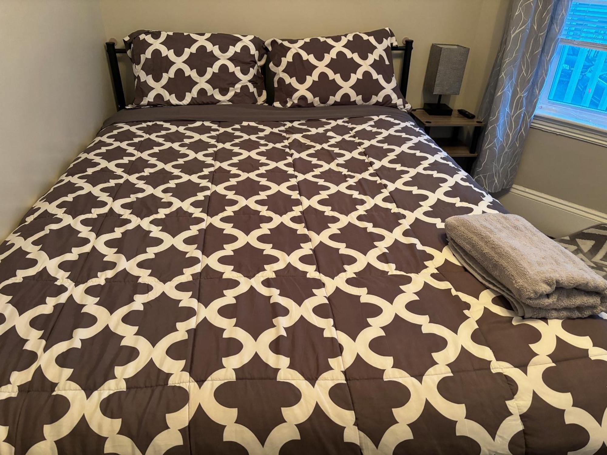 Homestay B&B In Boston - 3 Locations In Dorchester Eksteriør billede